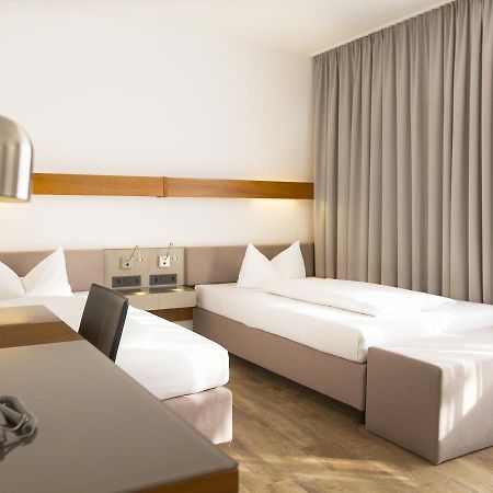 Parkside Hotel Francoforte sul Meno Esterno foto